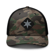 Load image into Gallery viewer, Star Logo Camouflage Trucker Hat
