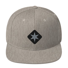 Load image into Gallery viewer, Puffy Star Logo Snapback Hat
