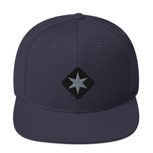 Load image into Gallery viewer, Puffy Star Logo Snapback Hat
